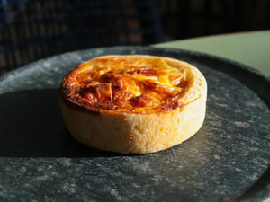 Quiche - Queijo Brie com Damasco