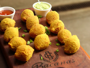 Bolinho Frito Cerrado 12 Unidades