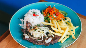 Bife Acebolado