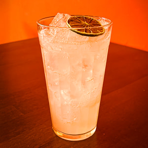 Caipi Fiu-Fiu Abacaxi