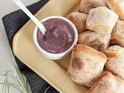 Pate Azeitona e Mini Ciabata