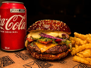 Combo Salad Bacon e Fritas Mccain e Refri