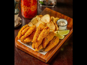 Isca de Peixe com Batata Chips