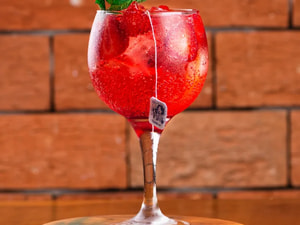 Tanqueray Red