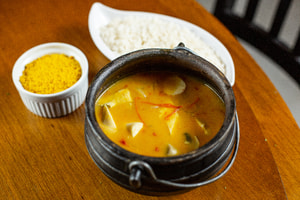 Moqueca de Peixe com Camarao Inteira
