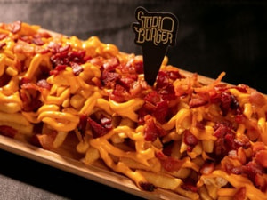 Fritas  com Cheddar e Bacon Galera