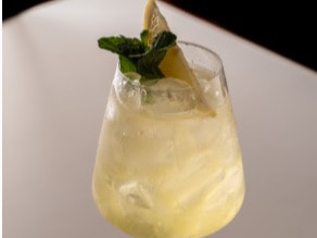 Limoncello Spritz