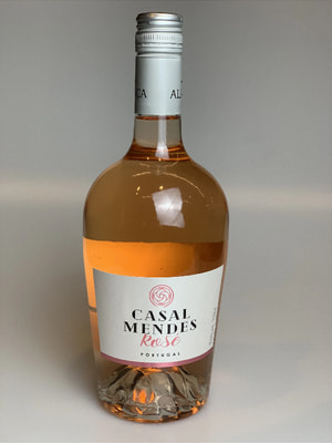 Garrafa de Vinho Rose - Casal Mendes - Meio Seco